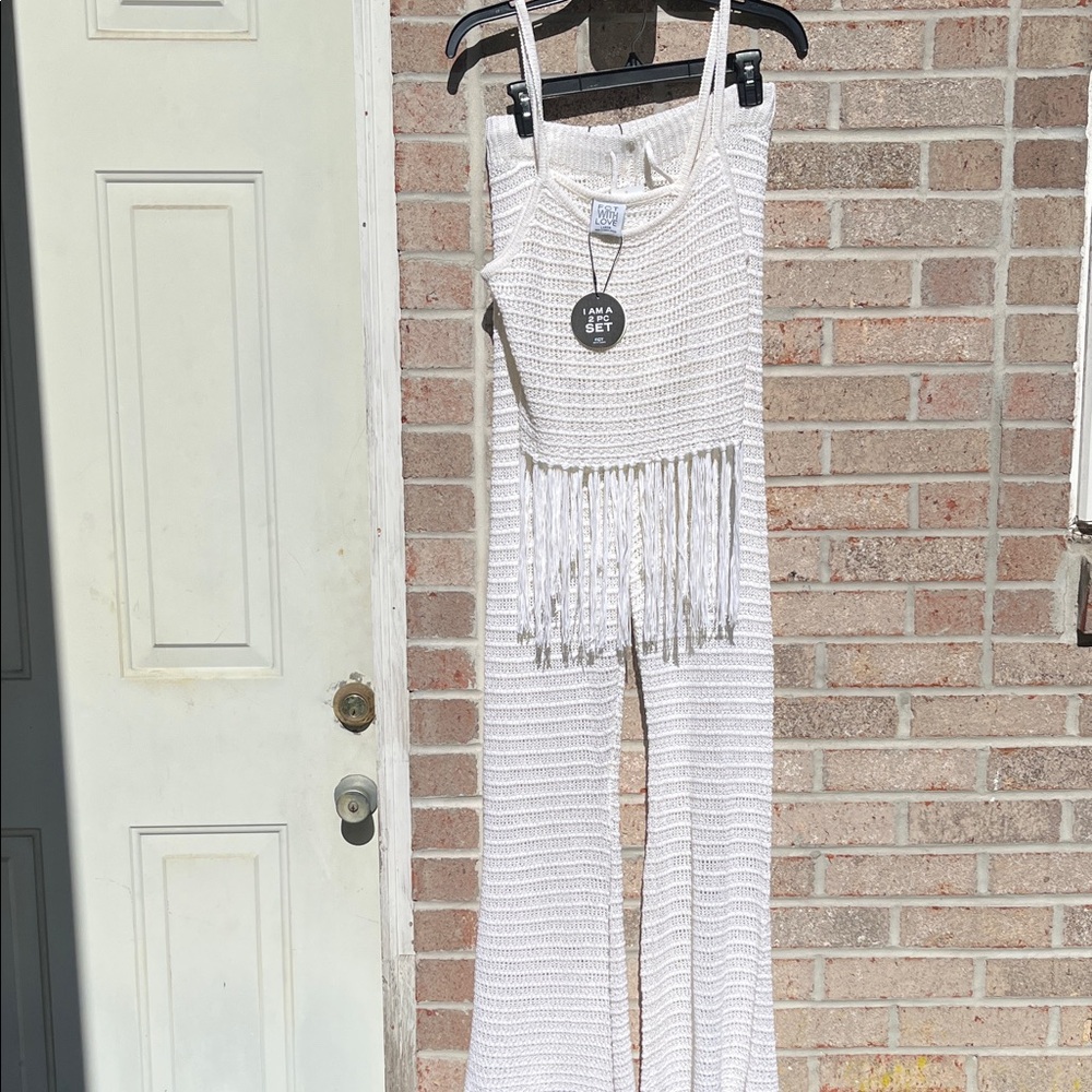 Elegant White Knit Fringe Jumpsuit